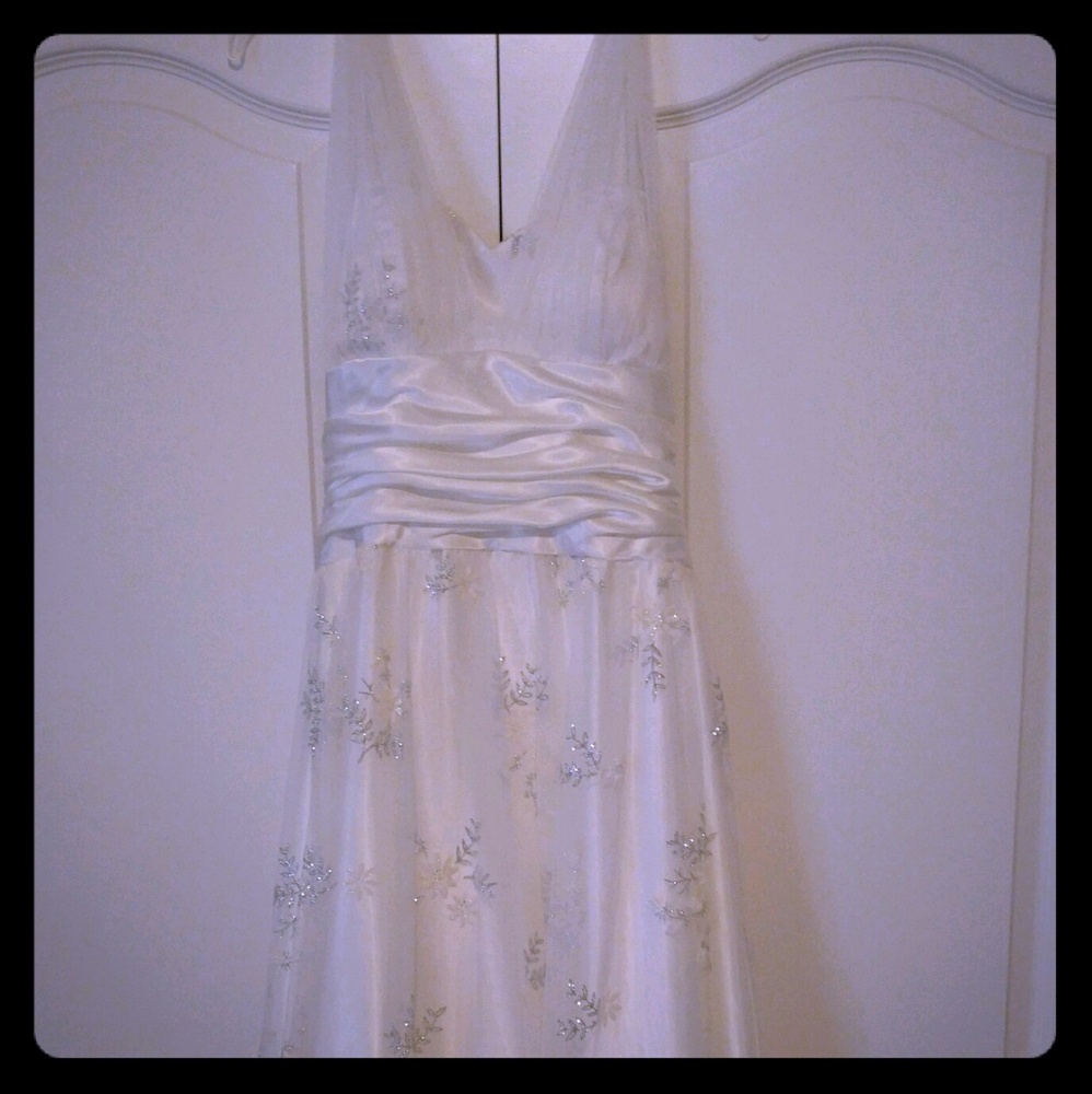 white prom dress also can be a wedding dress